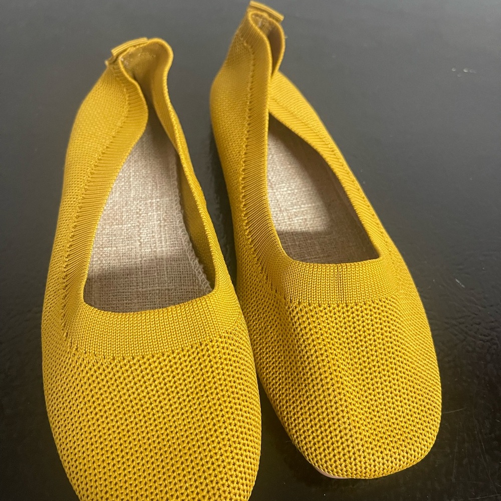 Square toe flats